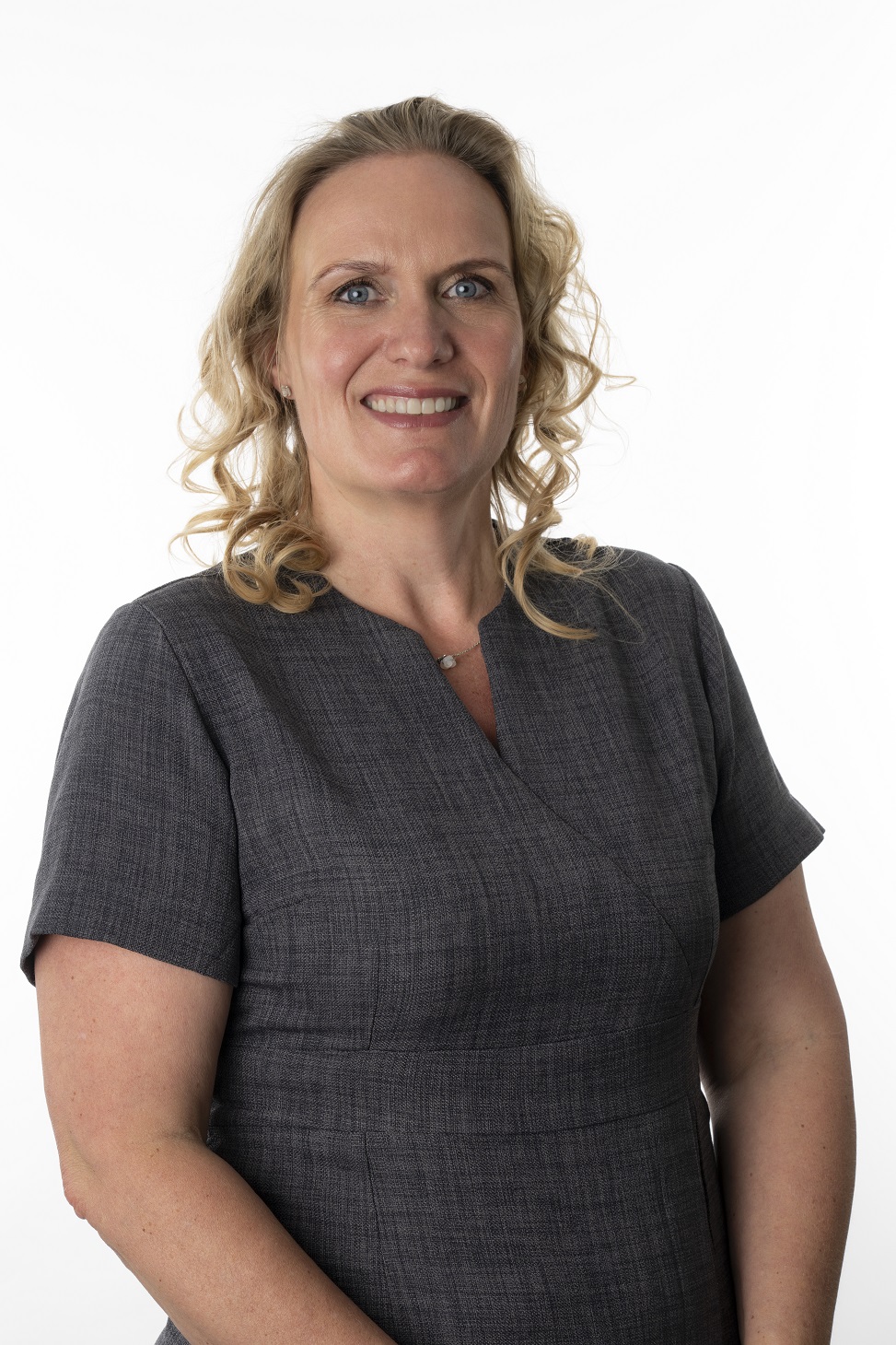 Portret van Hanny van Genderen, oprichter van 4U Skincare